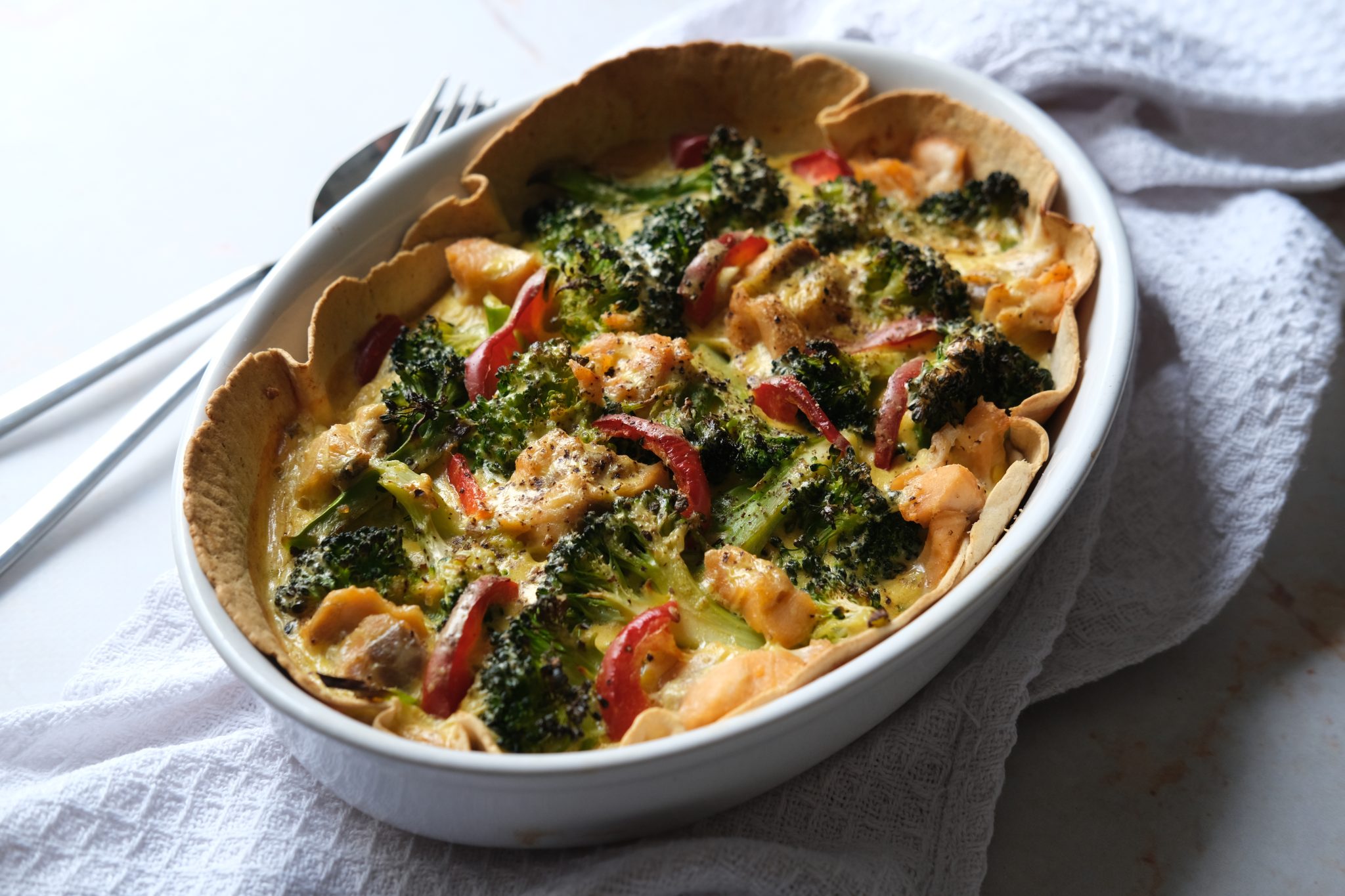 QUICHE DE brócolos e salm\ao em base de wrap - receta lEV